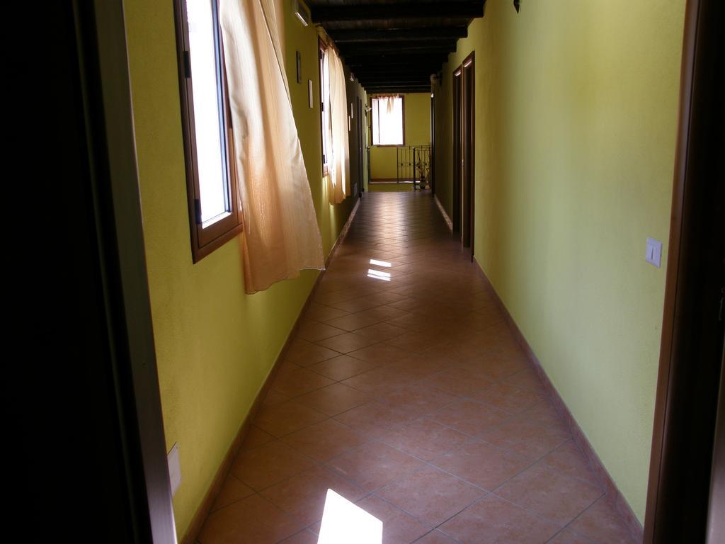La Casa Sarda Hotel Fluminimaggiore Luaran gambar