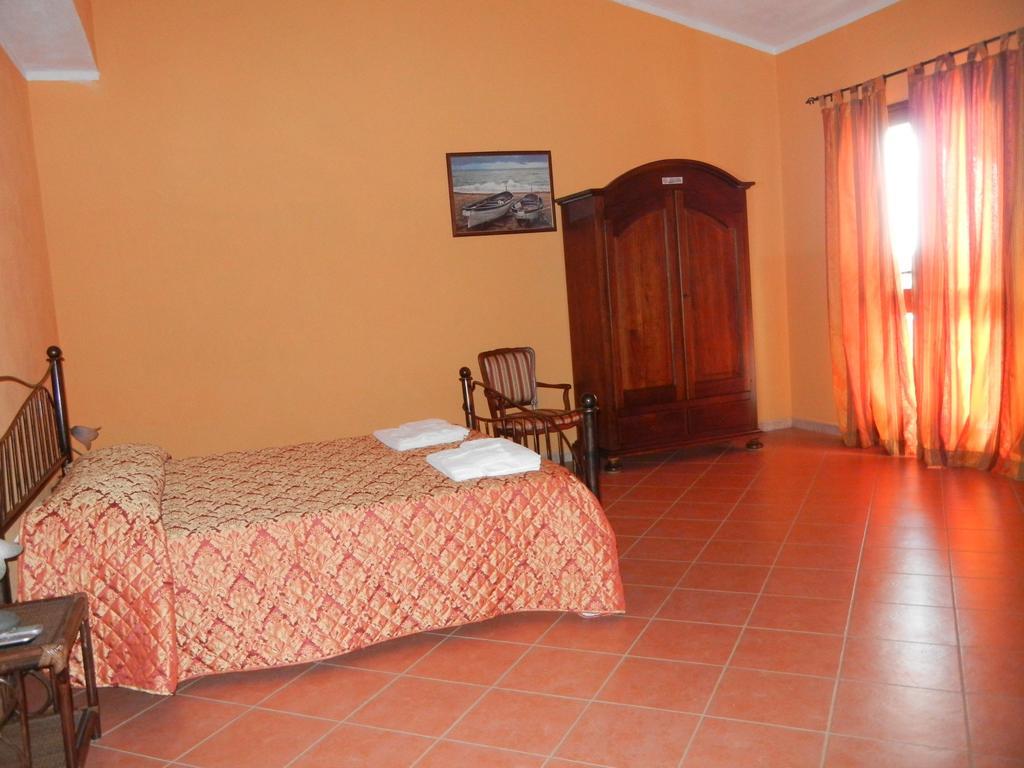La Casa Sarda Hotel Fluminimaggiore Luaran gambar